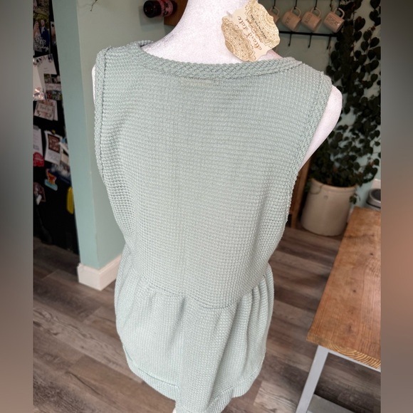 NWT Altar’d State Mint Green Peplum Tank Top Size Medium - Picture 4 of 7
